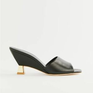 NWOB Reformation Gerri Heeled Sandal Mules in Black Leather Gold Heel, 6.5
